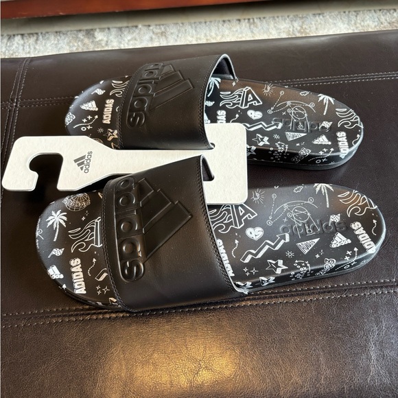 Adidas Unisex ADILETTE COMFORT Slides Men Size 11 / Women Size 12 main image 3